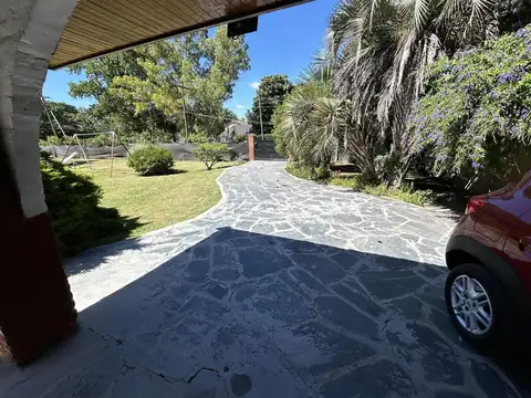 Quinta en Venta con 5 cocheras