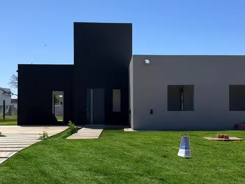 CASA EN VENTA - BARRIO CERRADO SIETE SOLES - ALQARIAS - 3 DORMITORIOS