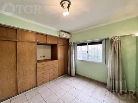 Casa en Venta con 4 cocheras