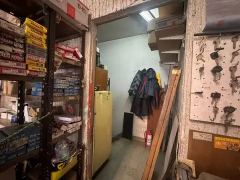 Local en Venta 48 años