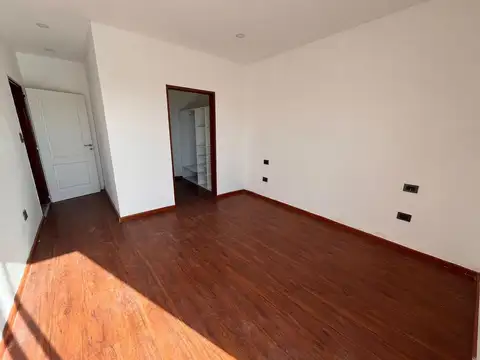 Venta de casa en Barrio Santa Rita