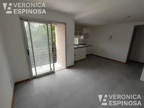 Departamento de un ambiene con cochera, en Venta. Ituzaingo. ENTREGA INMEDIATA.