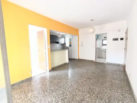 Avenida La Plata al 400