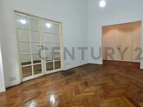 VENTA DEPTO 3 AMBIENTES CON PATIO PERMUTA