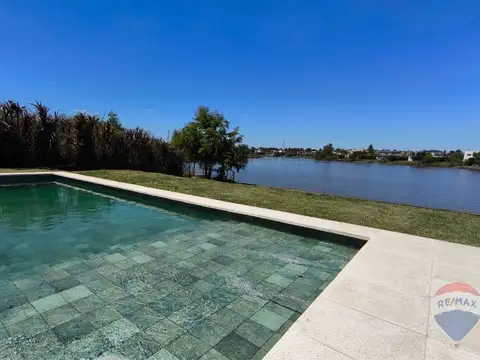 Casa en Venta en San Benito, USD 720.000