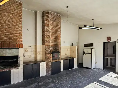 CASA 5 ambientes con dependencia en Villa Devoto