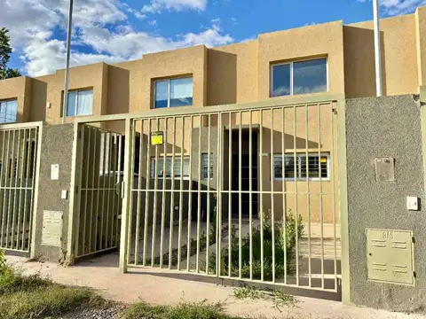 Juan B. Aguerre y Borges 100