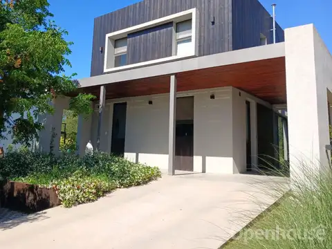 TOWN HOUSE EN VENTA EN ESTANCIAS DEL RIO
