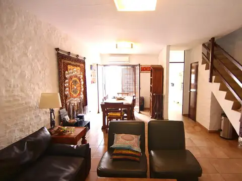 Casa 4 ambientes con 1 baño