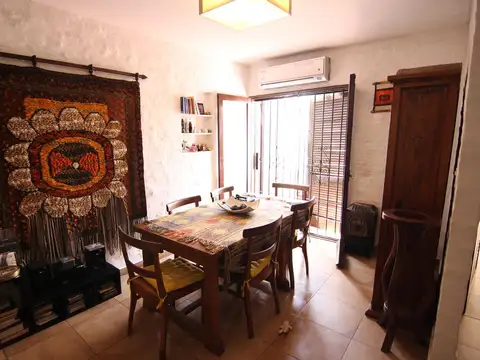 Bouchard al 1300 entre Av. Maipu  y Tucuman