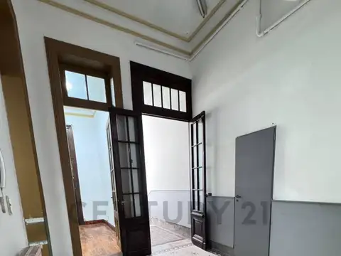 Local en Venta 21 años