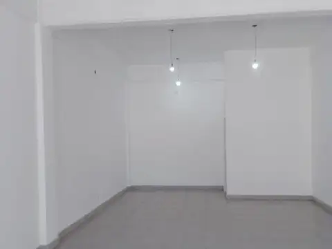 Local en Alquiler en San Antonio De Padua, $ 1.000.000