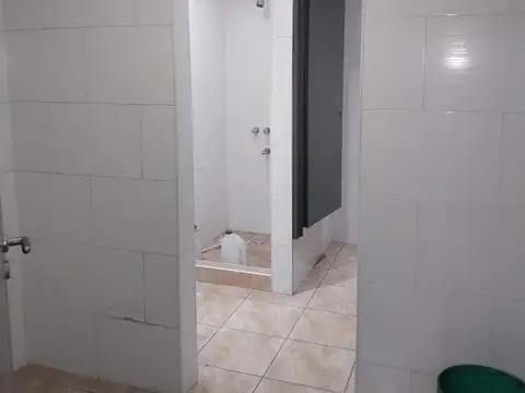 Galpon en Venta 38  mts Fondo