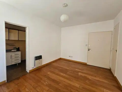 ALQUILER - 2 AMBIENTES - TUCUMAN 3700 - LUMINOSO