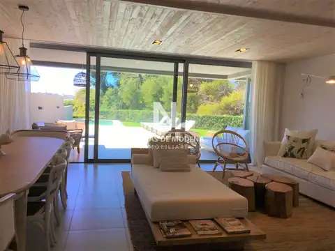 Departamento 4 ambientes con 3 baños