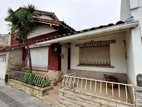Casa  En Venta Ubicado En Miramar, Costa Atlántica, Buenos