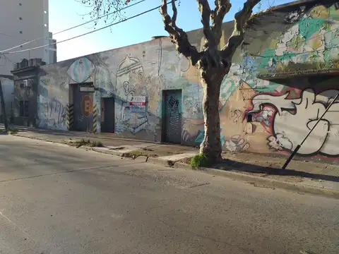 Galpon en Venta 35  mts Fondo