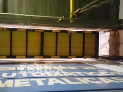 ALQUILER / VENTA  OFICINAS CON GALPON Bv. Avellaneda al 400