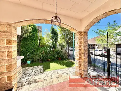 Casa en Venta en Temperley, USD 350.000