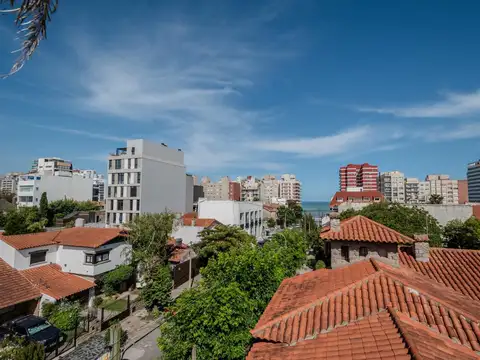 Departamento en Venta con 2 cocheras