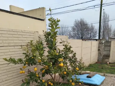 Casa 3 ambientes con 2 baños