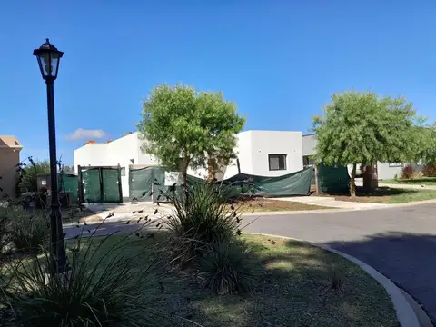 PILAR DEL ESTE - BARRIO SAN RAMON