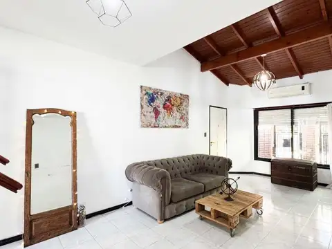 Casa en Venta en Olivos, USD 300.000
