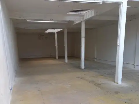 Galpon en Alquiler en Flores, $ 3.900.000