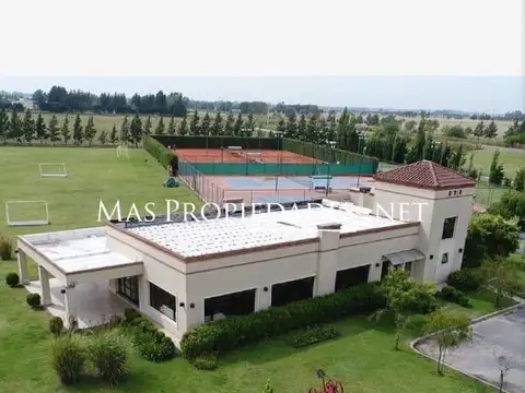 Terreno en Venta 20  mts Frente