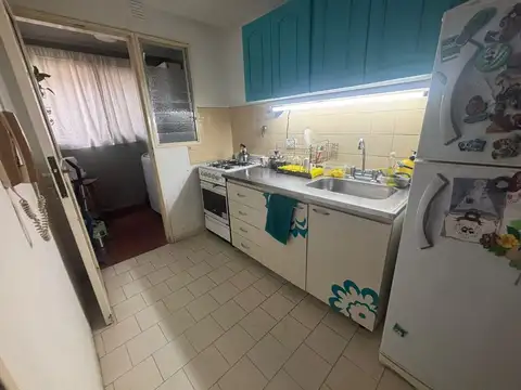 Monoambiente amplio y luminoso con patio