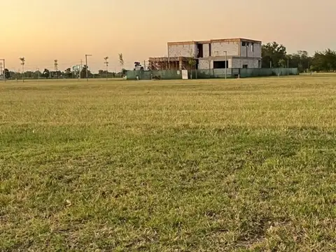 Terreno en Venta en Funes, USD 113.000