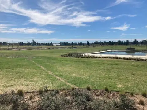 Terreno en  La Finca Country Club - Funes