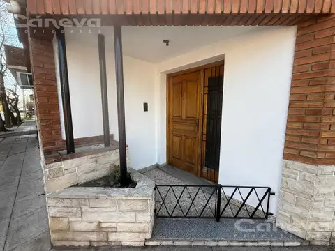 Juan b justo  al 2100