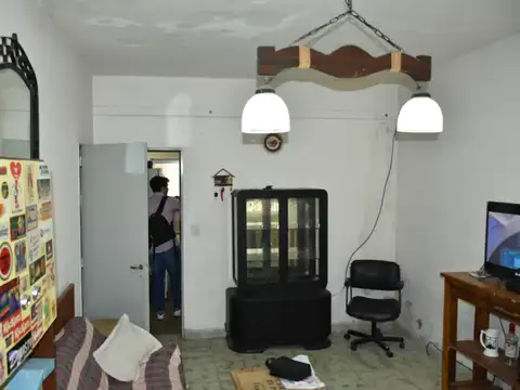 Casa 2 ambientes con 2 baños