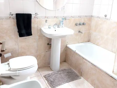 Depto Tipo Casa 2 ambientes con 1 baño