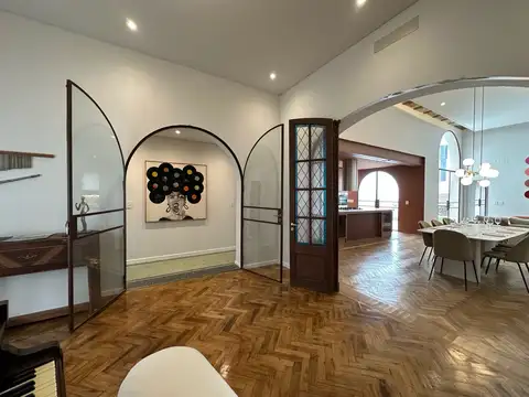 Casa 6 ambientes con 4 baños