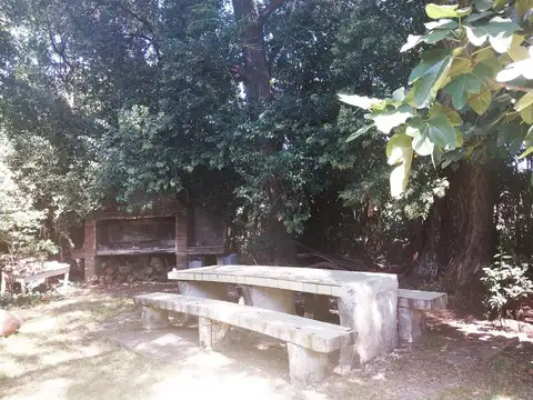 Terreno en Venta en Adrogue, USD 240.000