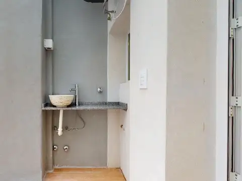 Depto Tipo Casa en Venta 56 años