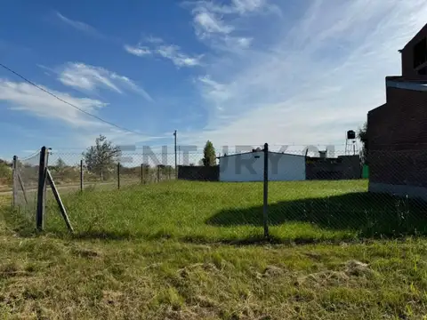 Lote en Roldan en venta