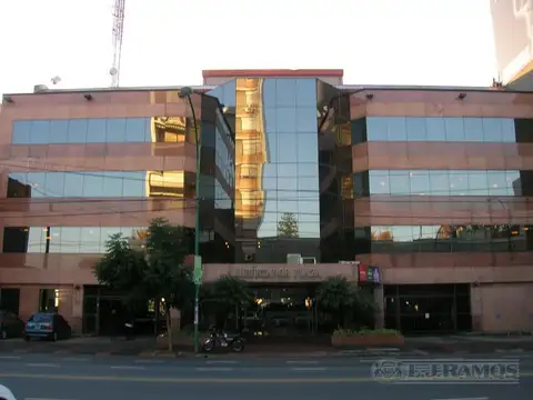 Alquiler de oficina de 250 m2 en Vicente Lopez