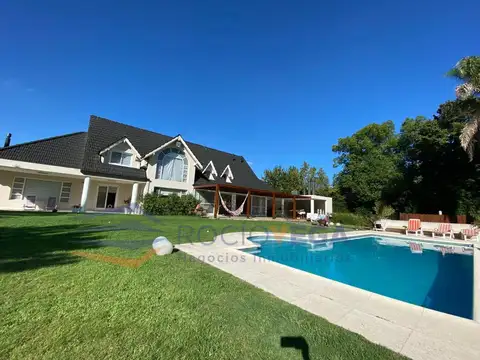 Casa en venta  en Country San Diego Moreno