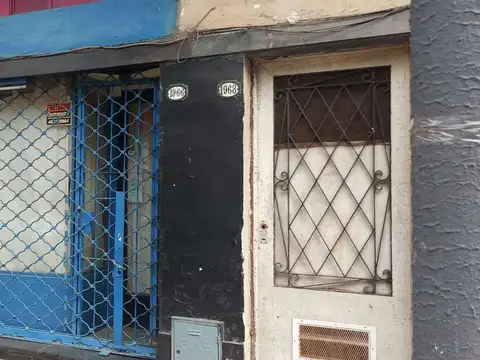 LOCAL A LA CALLE FRAGATA SARMIENTO