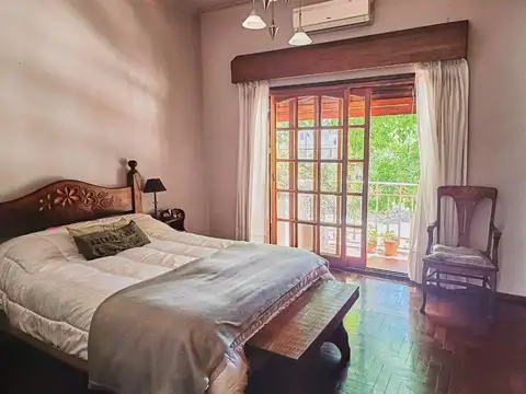 Depto Tipo Casa 4 ambientes con 2 baños