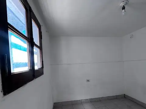 REMAX ALQUILA DEPARTAMENTO