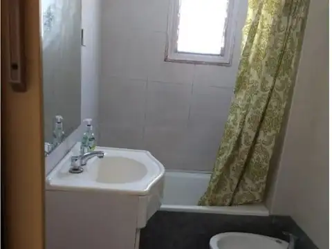 Casa 2 ambientes con 1 baño