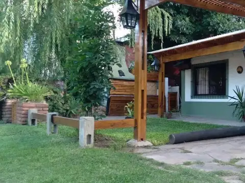 MGM.Preciosa casa en Country Roda, Loma Verde, Escobar