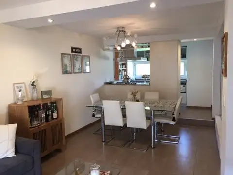 Casa en Venta en Banfield, USD 245.000