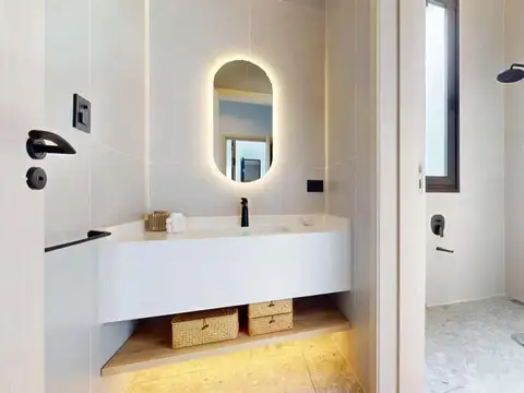 Casa 7 ambientes con 4 baños