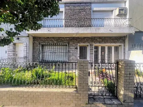 CASA EN VENTA 4 AMBIENTES  EN MATADERO