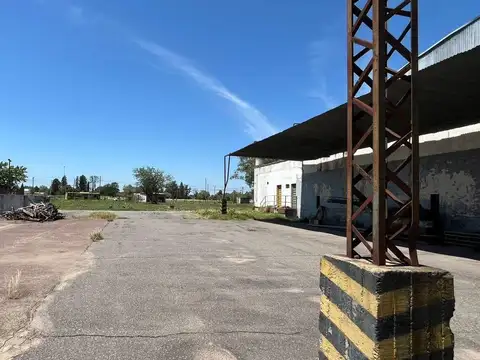 Galpon en Venta 87  mts Fondo